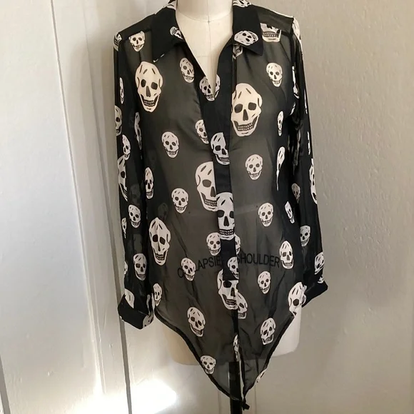 Vintage Havana sheer skull top - Picture 1 of 6